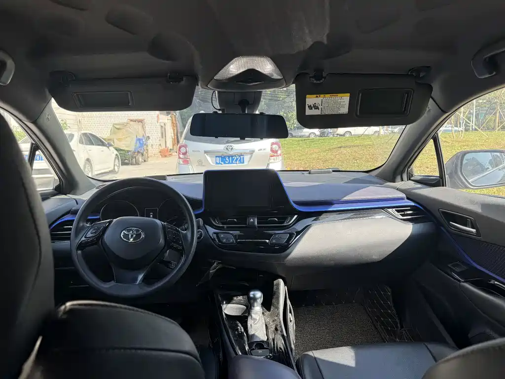 Toyota C-HR — миниатюра 3