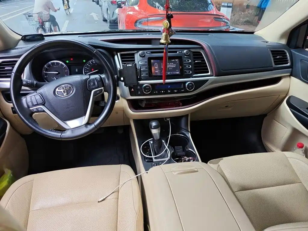 Toyota Highlander — миниатюра 13