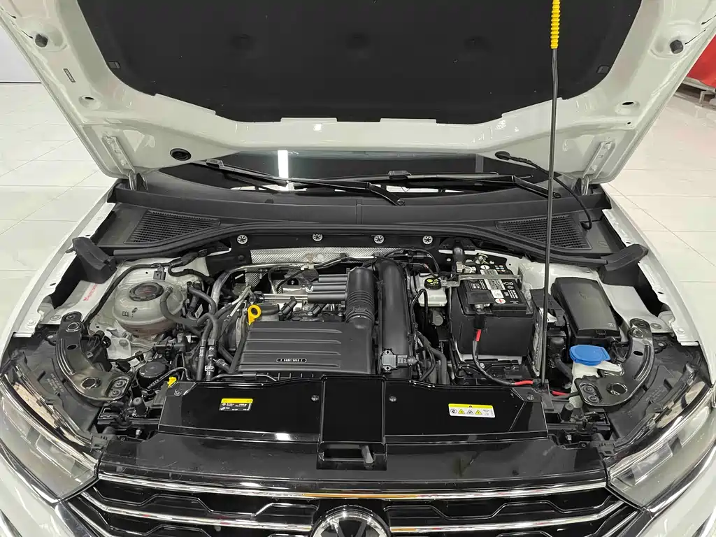 VOLKSWAGEN T ROC EXPLORING SONGS