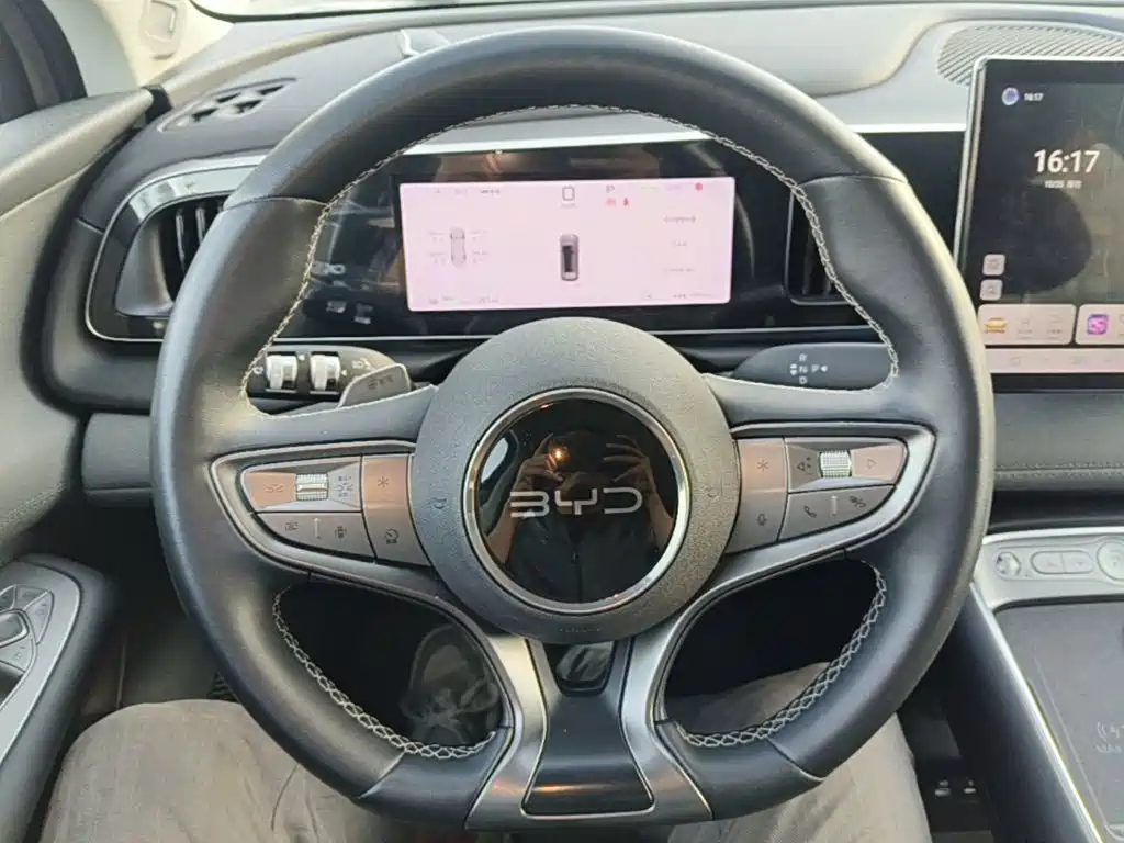 BYD Sealion 05 EV — миниатюра 11