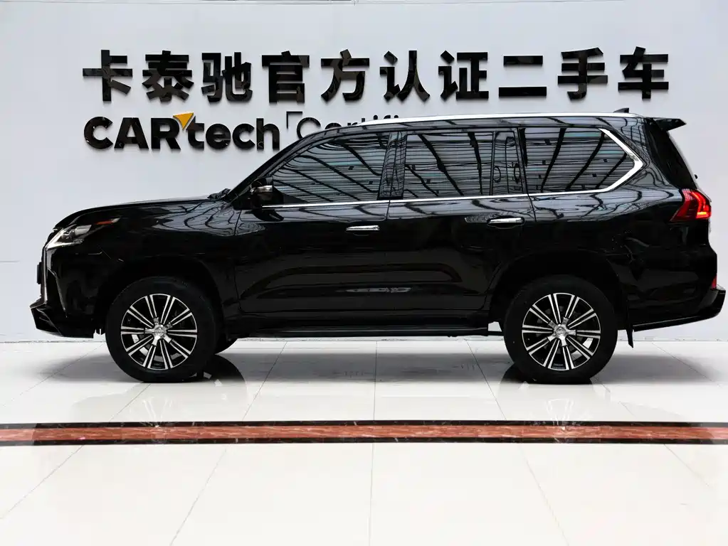 Lexus LX — миниатюра 13