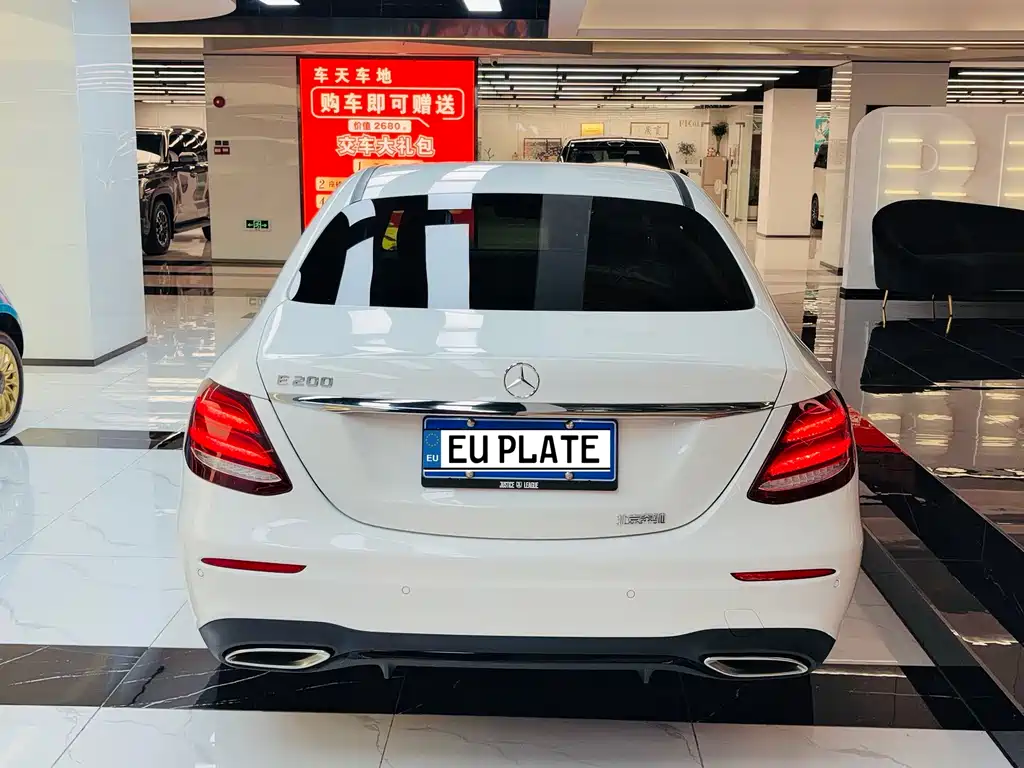 MERCEDES-BENZ E CLASS