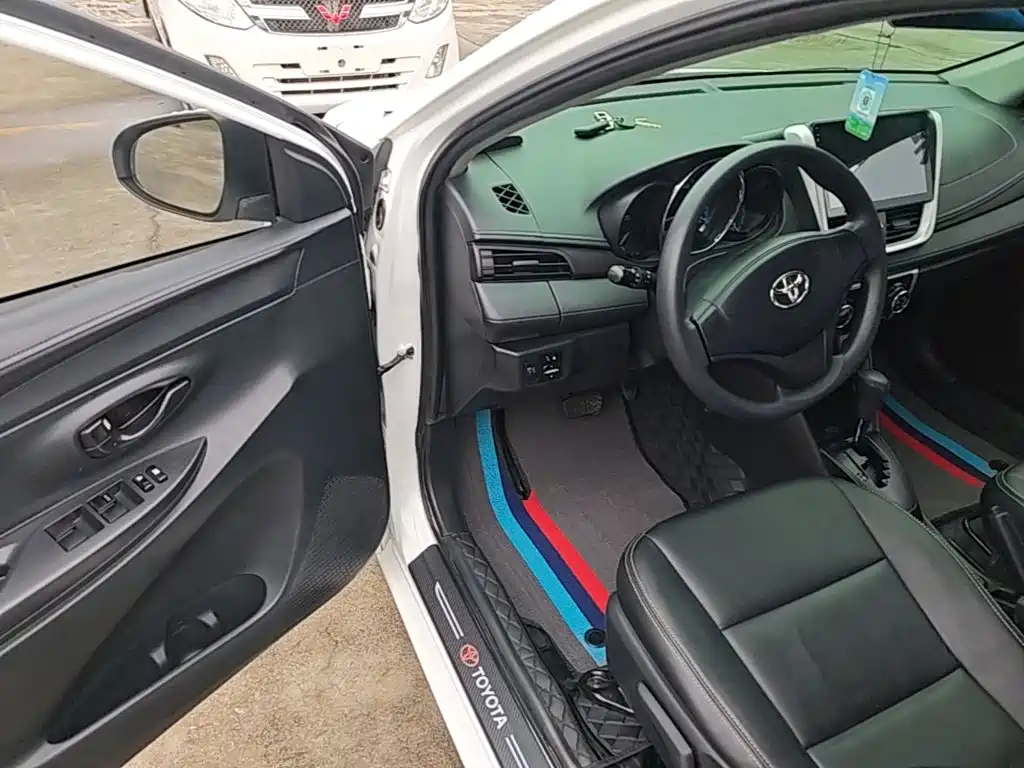 Toyota Vios FS — миниатюра 16