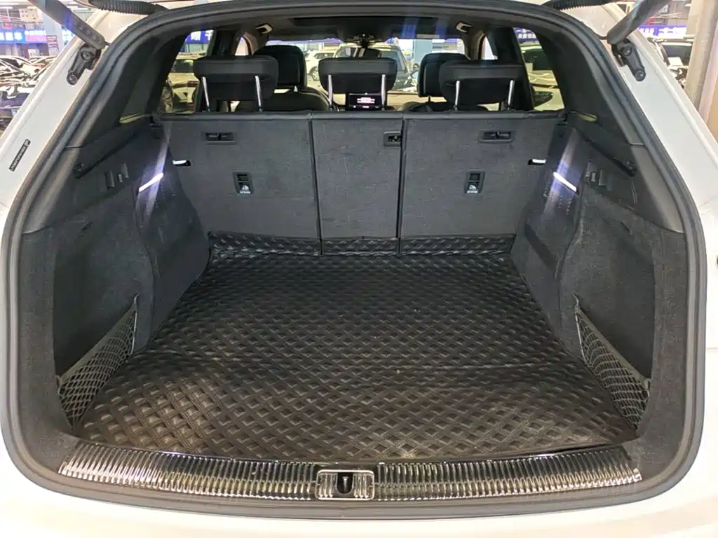 Audi Q5L — миниатюра 19