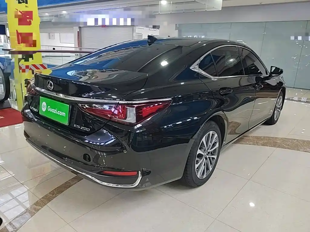 Lexus ES — миниатюра 7