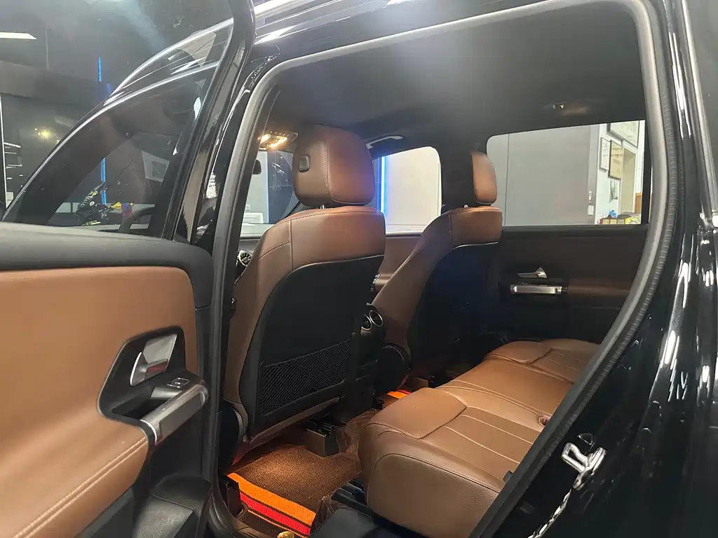 Mercedes-Benz GLB — миниатюра 7