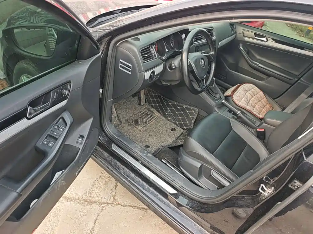 Volkswagen Sagitar — миниатюра 16