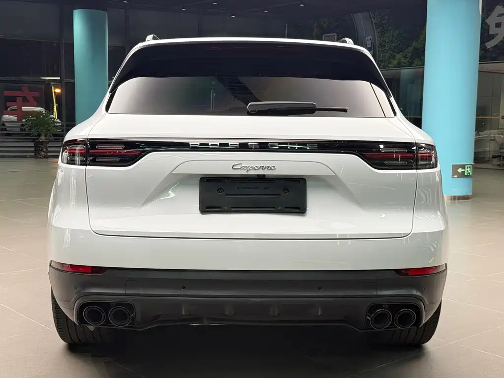Porsche Cayenne — миниатюра 4