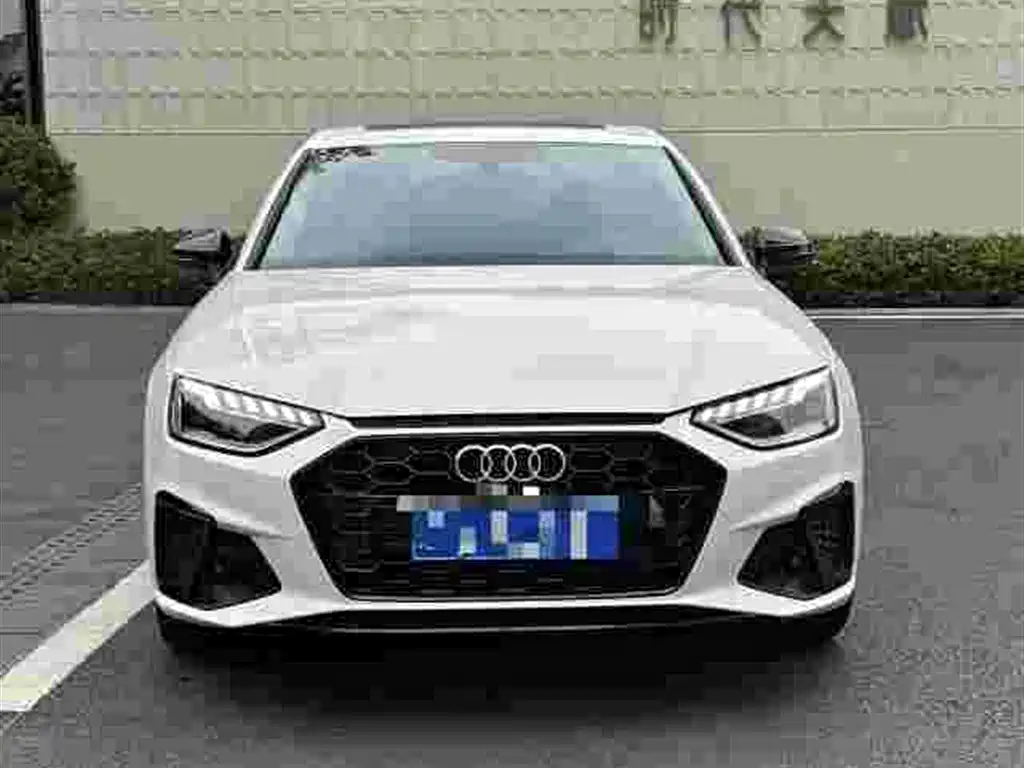 Audi A4L 2022 40 TFSI Luxury