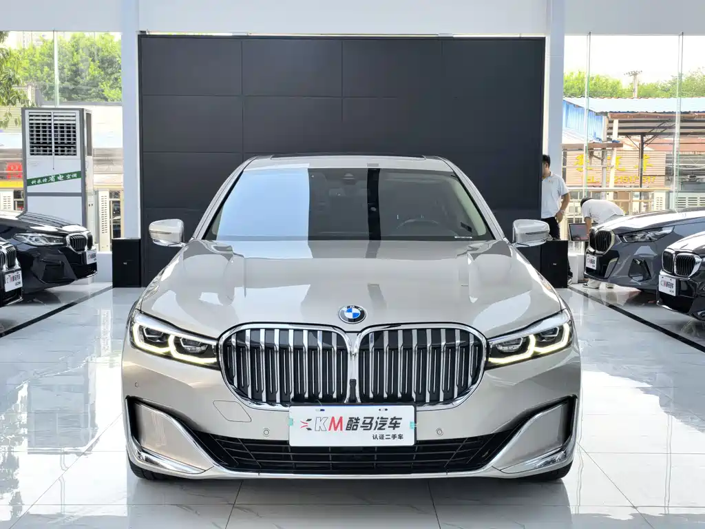BMW 7 SERIES