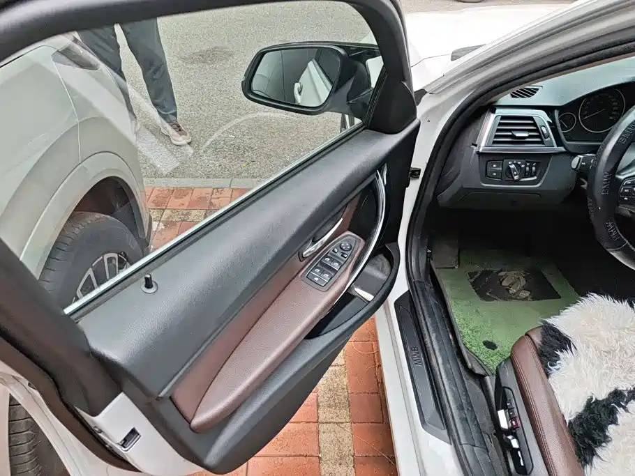 BMW 3 Series — миниатюра 7