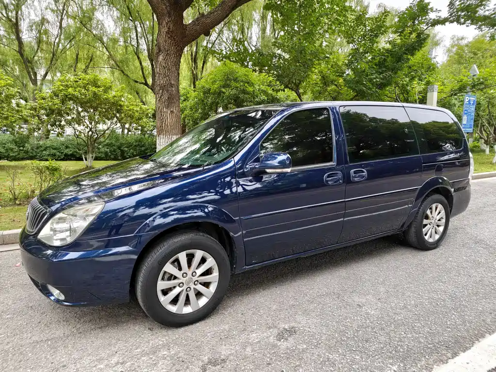 Buick GL8 2014 2.4L Comfort