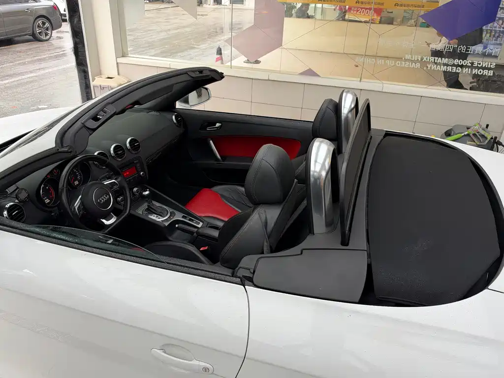 Audi TT — миниатюра 12