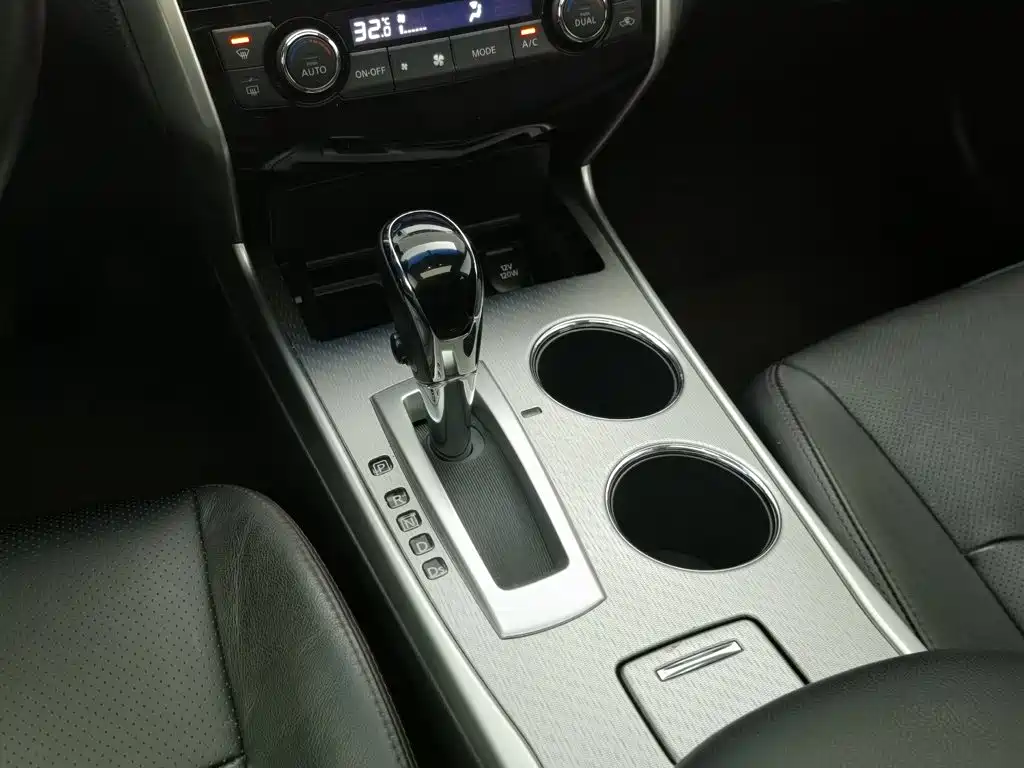 Nissan Teana — миниатюра 13
