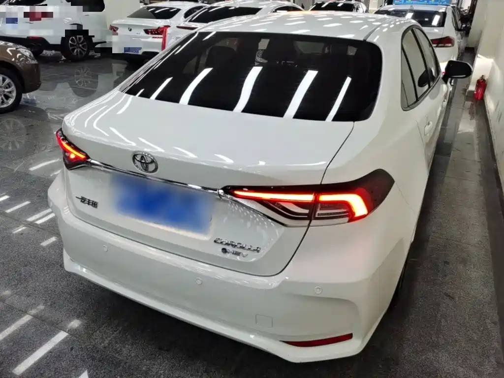 Toyota Corolla — миниатюра 7