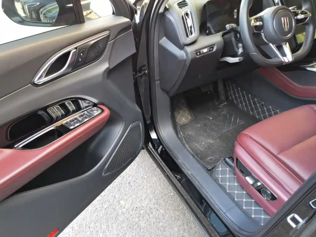 Hongqi Hongqi HS3 PHEV — миниатюра 16