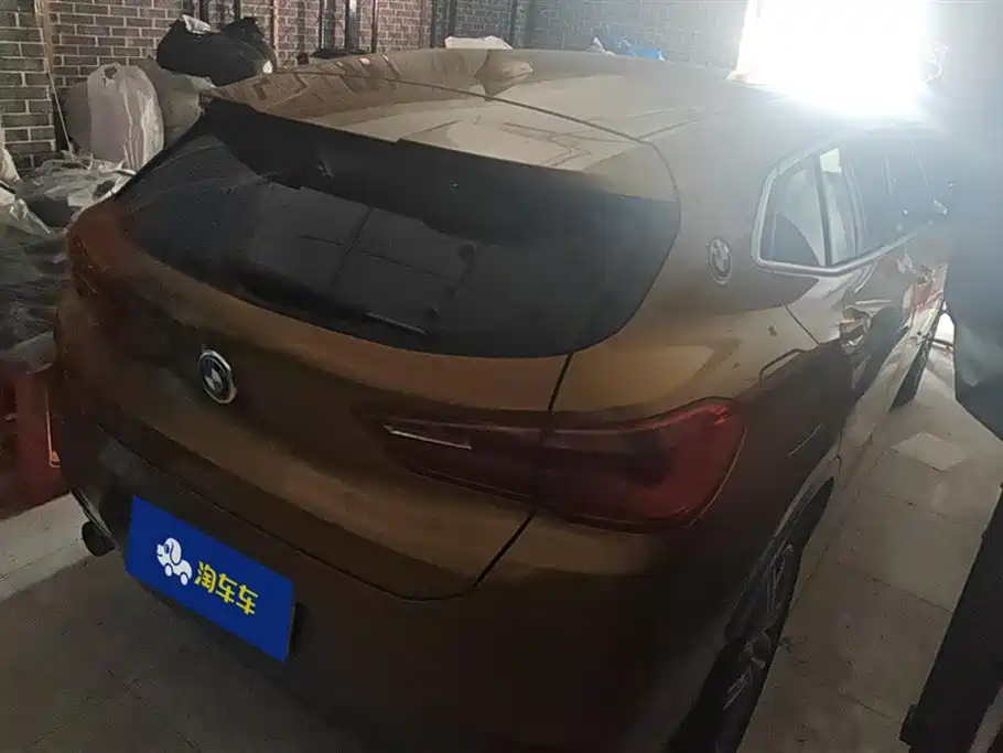 BMW X2