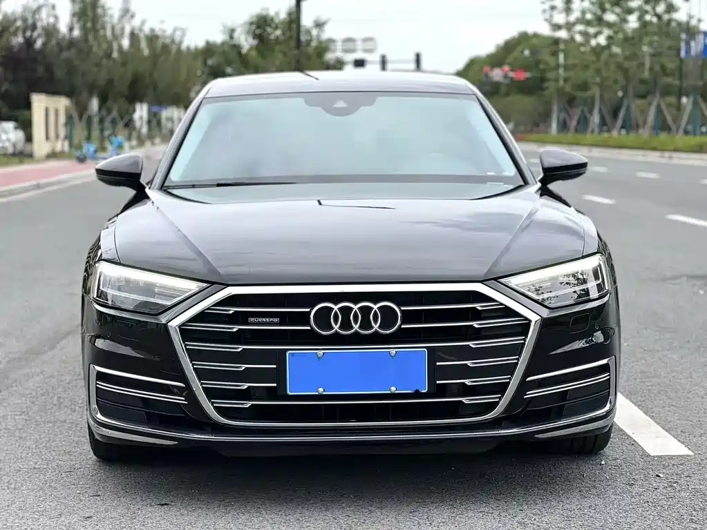 Audi A8 — миниатюра 2