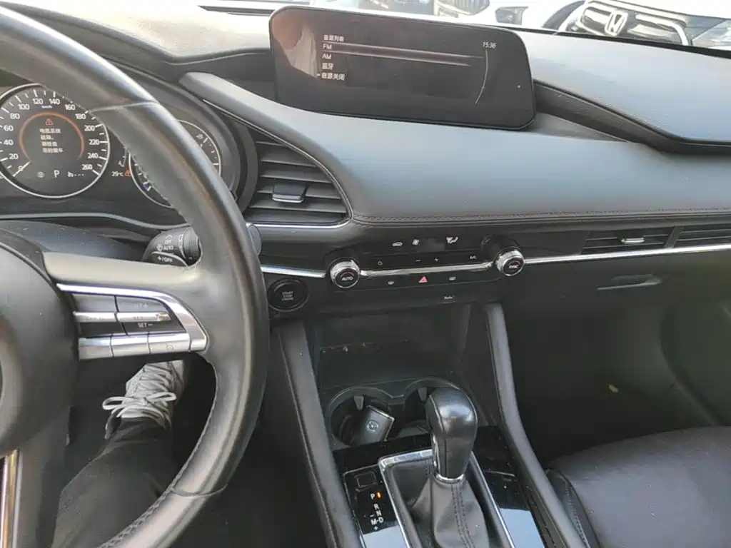 Mazda 3 Axela — миниатюра 13