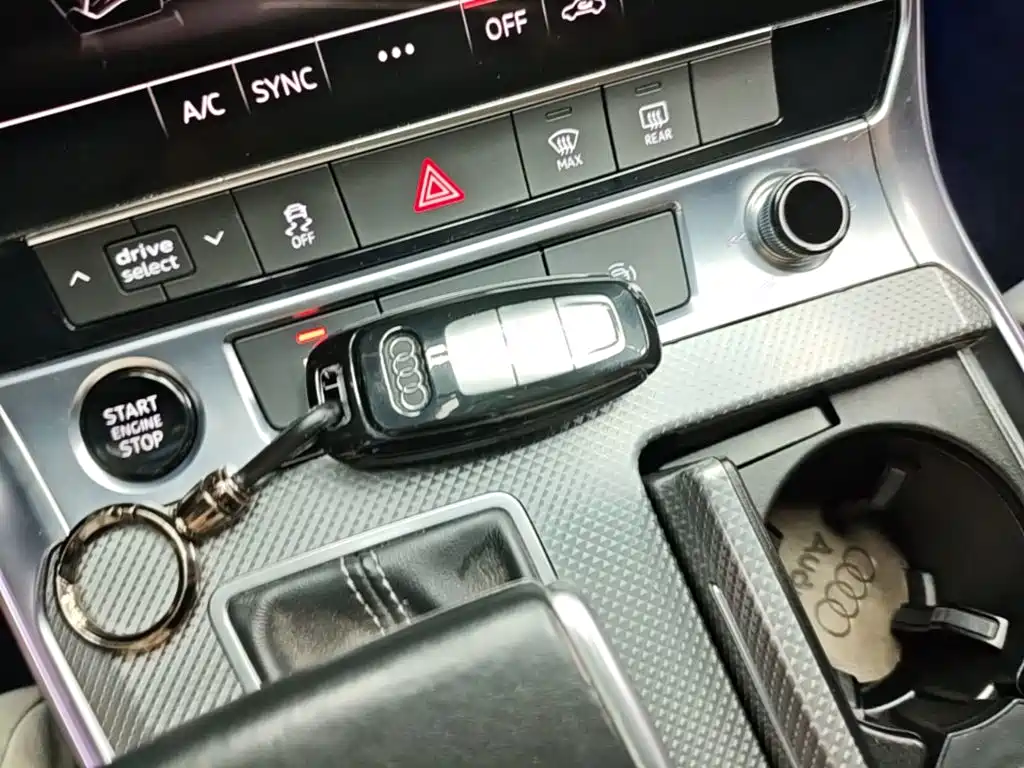 Audi A6L — миниатюра 9