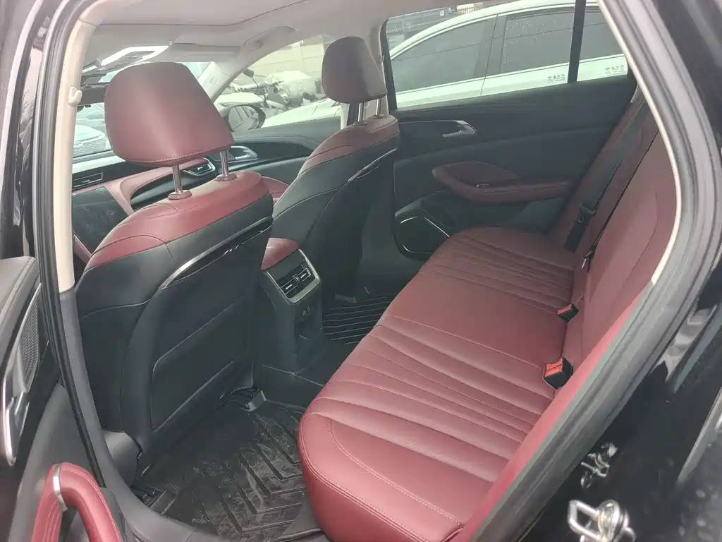 Hongqi Hongqi H5 — миниатюра 9