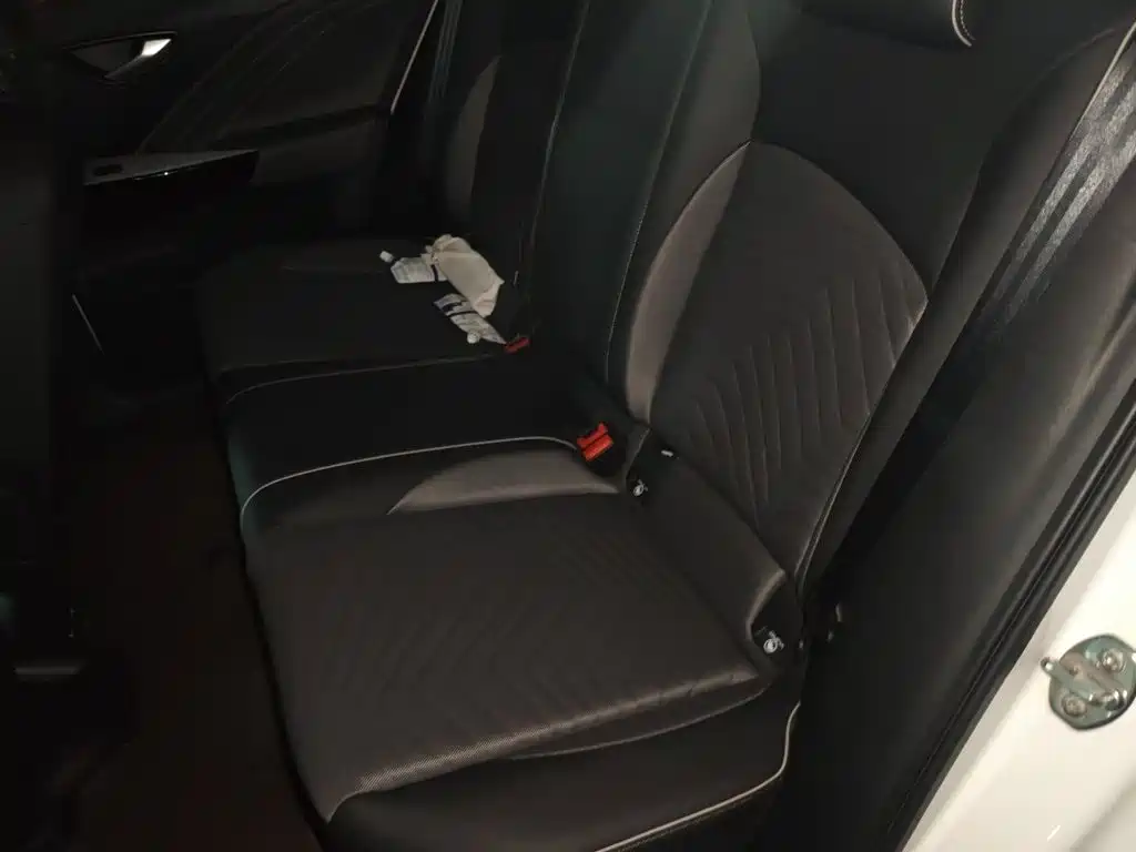 Volkswagen ID.3 — миниатюра 13