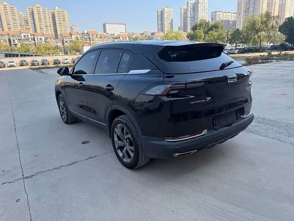 QOROS 7