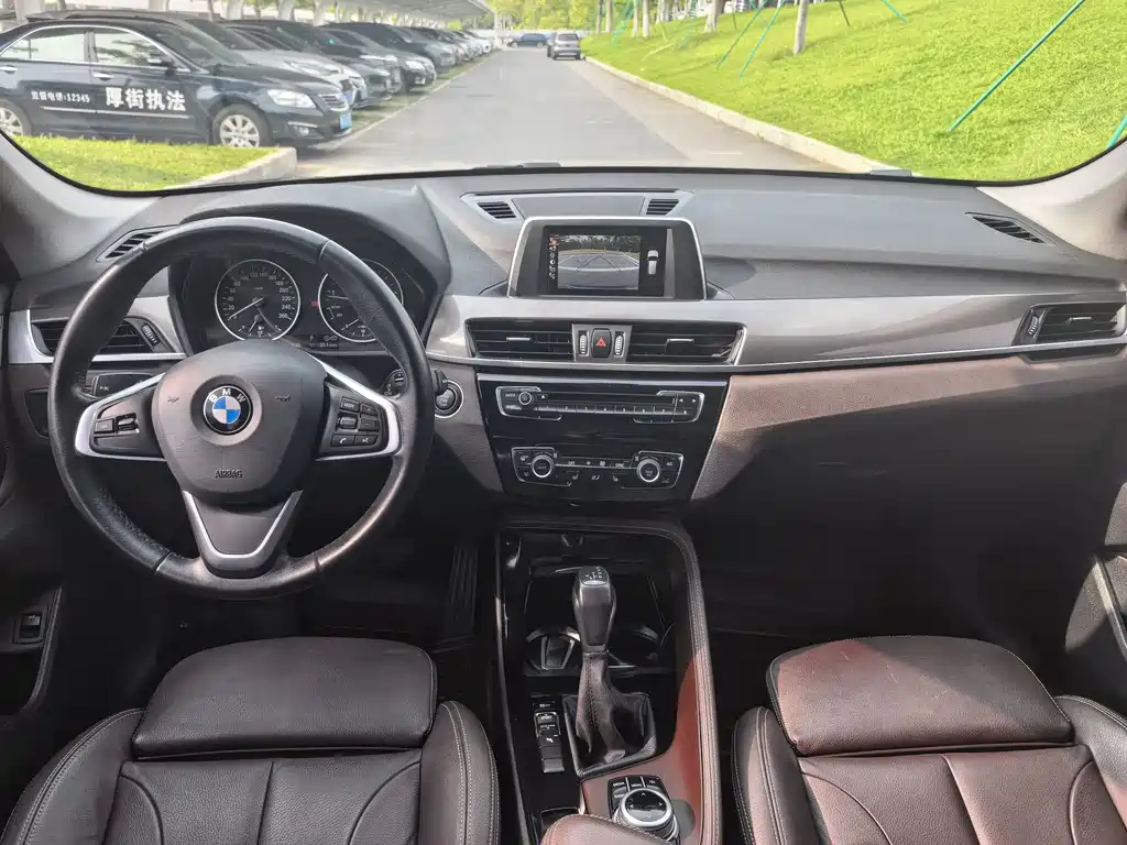 BMW X1 2016 sDrive20Li Luxury
