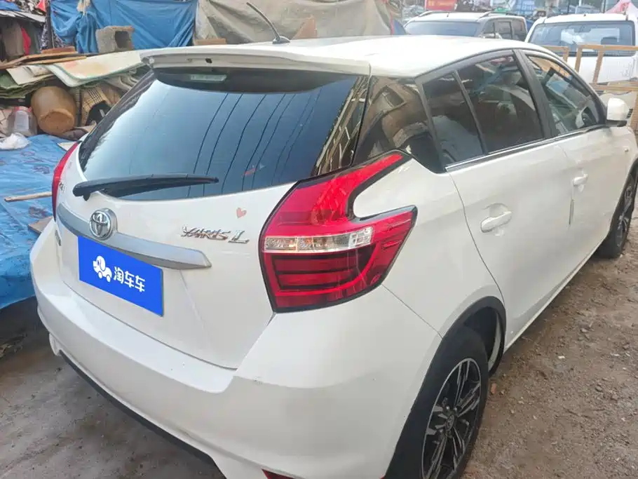 Toyota Yaris L — миниатюра 3