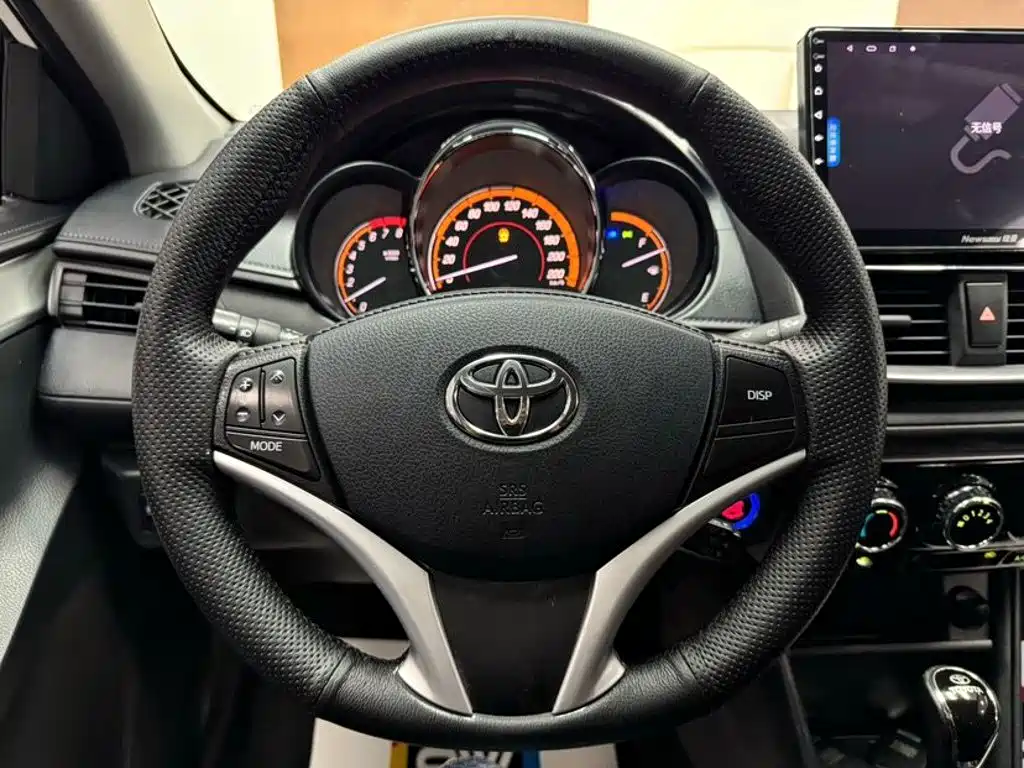 Toyota Yaris L — миниатюра 11