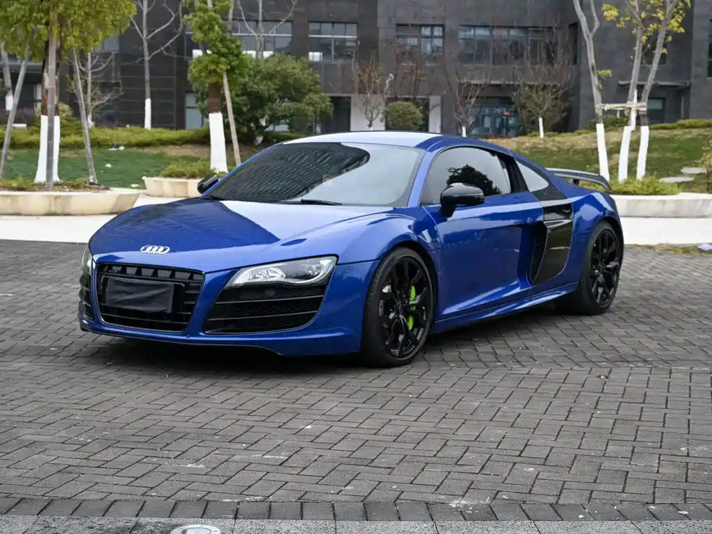 Audi R8 2013