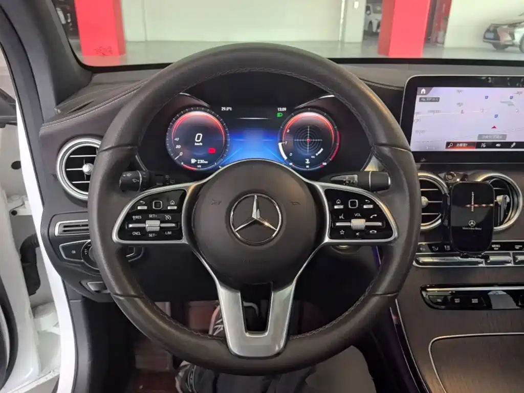 Mercedes-Benz GLC — миниатюра 11