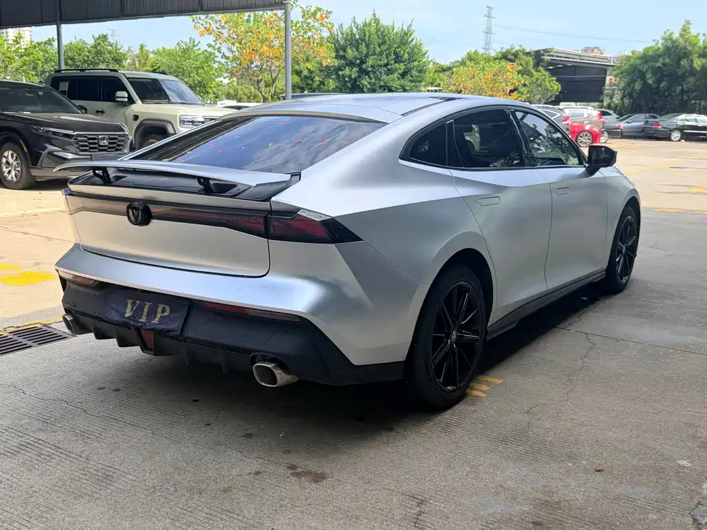 Changan UNI-V 1.5T Premium Type, фото 5