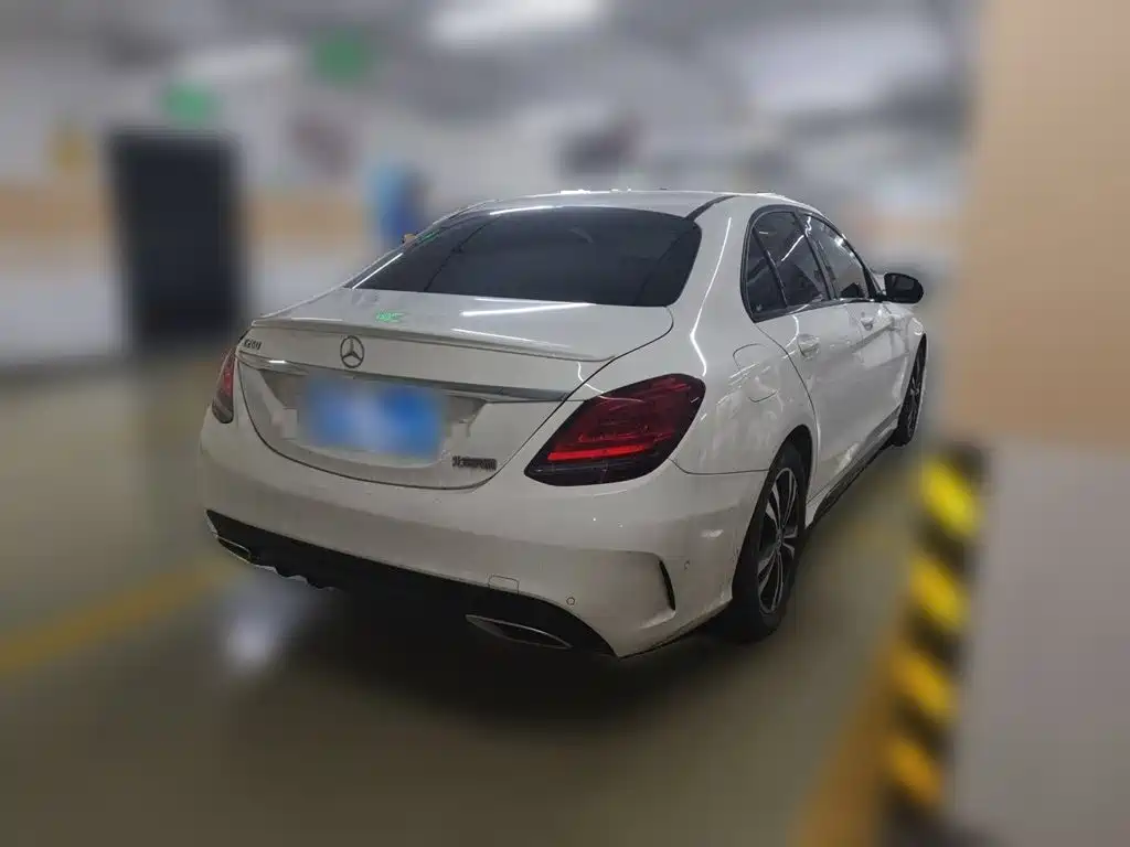 Mercedes-Benz C-Class — миниатюра 6