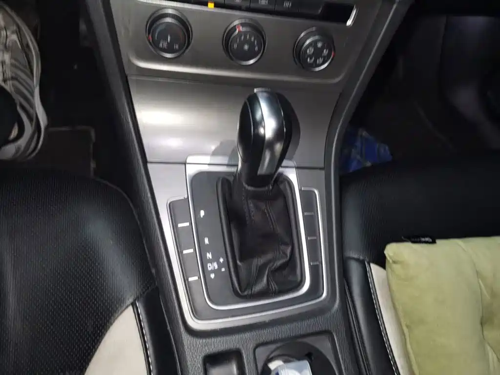 Volkswagen Golf — миниатюра 10