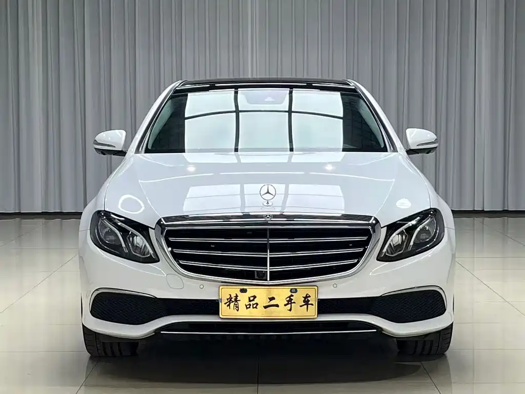Mercedes-Benz E-Class — миниатюра 2