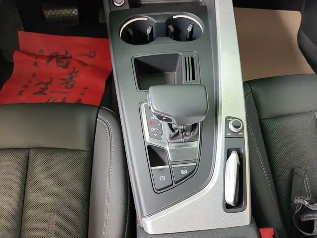 Audi A4L — миниатюра 14
