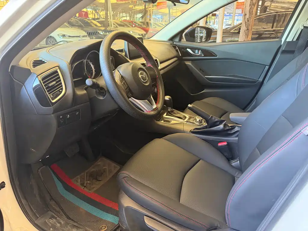 Mazda 3 Axela — миниатюра 5
