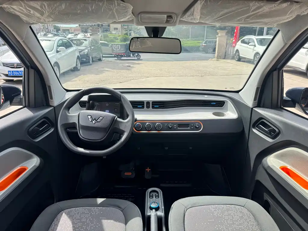Wuling MINIEV — миниатюра 11