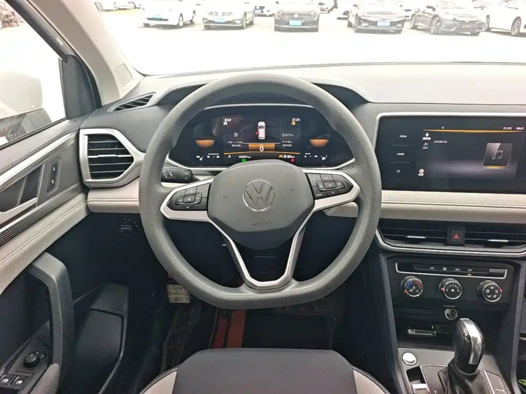 Volkswagen Tharu — миниатюра 11