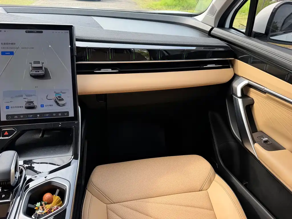 Geely Boyue L — миниатюра 32