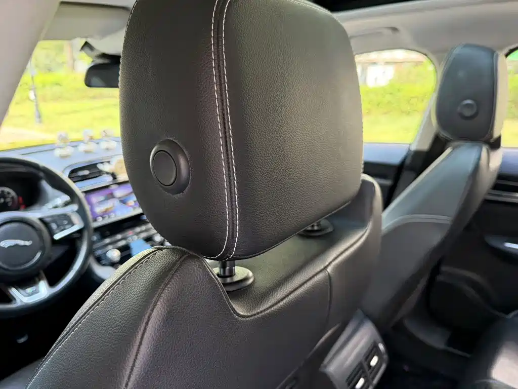 Jaguar F-PACE — миниатюра 10