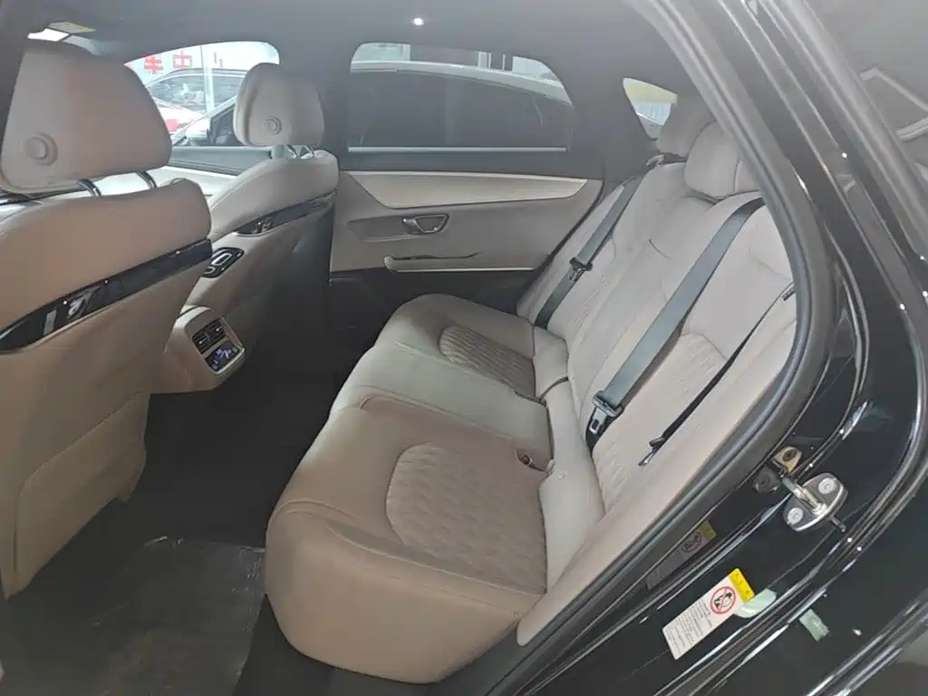 BYD Han — миниатюра 17