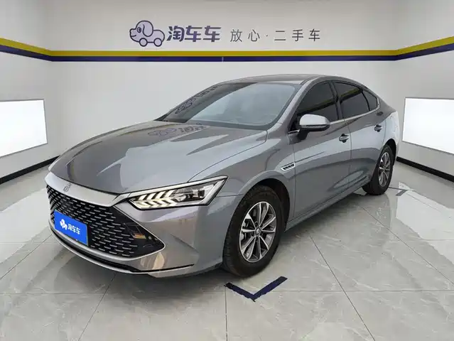 2025 BYD Qin