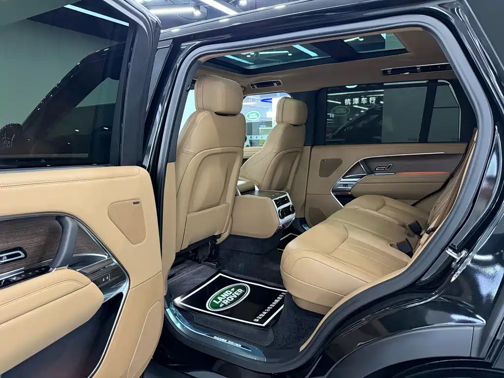 Land Rover Range Rover — миниатюра 8