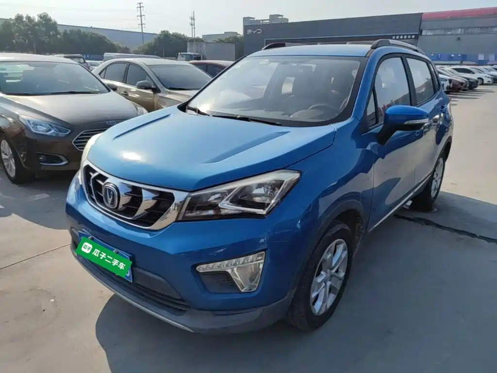 Changan CS15 — миниатюра 2