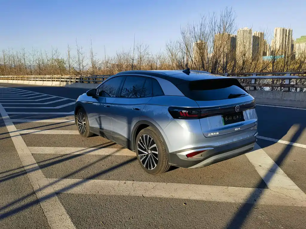 VOLKSWAGEN ID.4 X