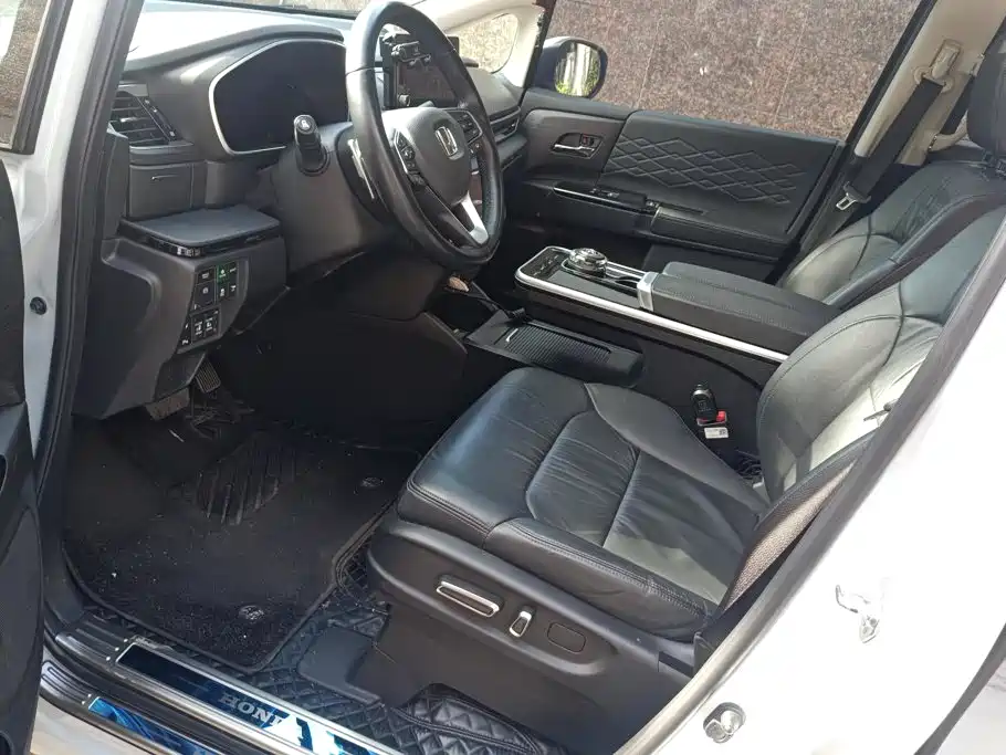 Honda Elysion — миниатюра 9