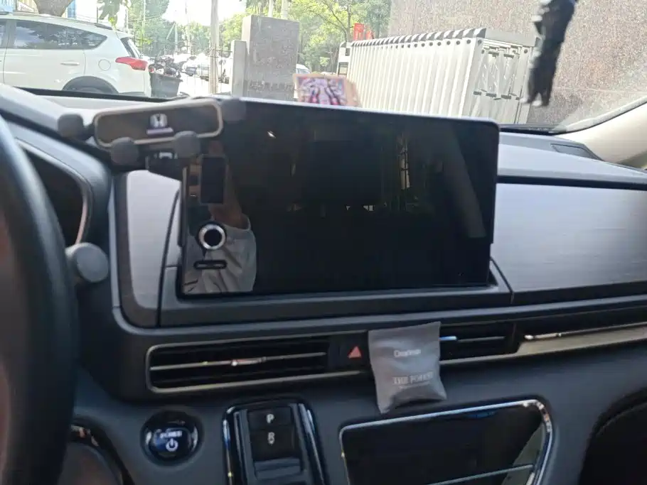 Honda Elysion — миниатюра 13