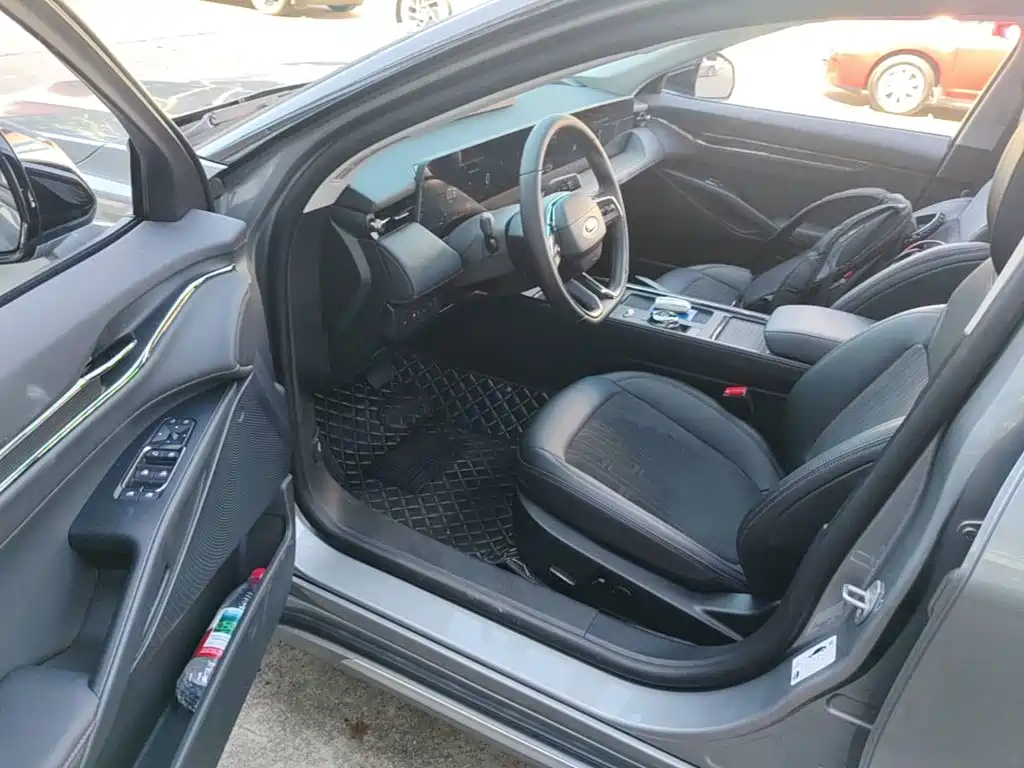 Ford Mondeo — миниатюра 16